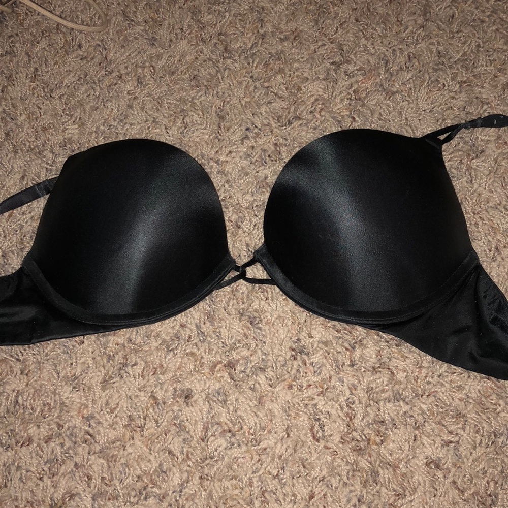Victoria secret bombshell